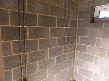 Building work at Tamworth Drive, Swindon